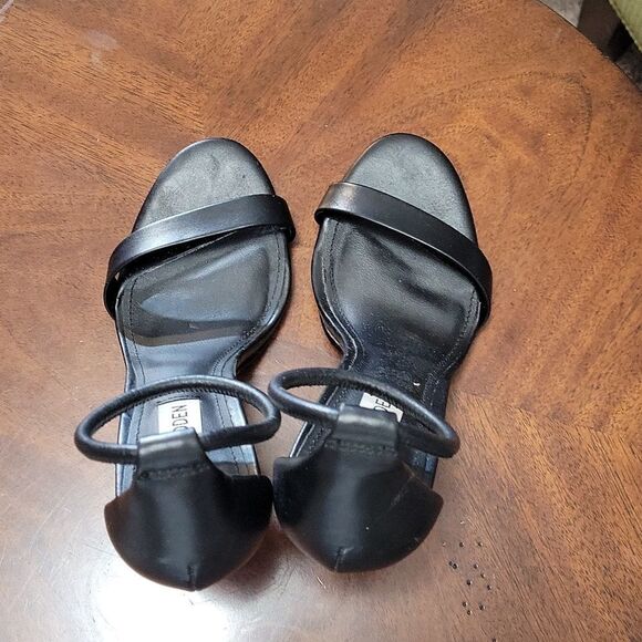 STEVE MADDEN STRAPPY LEATHER OPEN TOE HIGH HEEL SANDAL - Picture 14 of 16